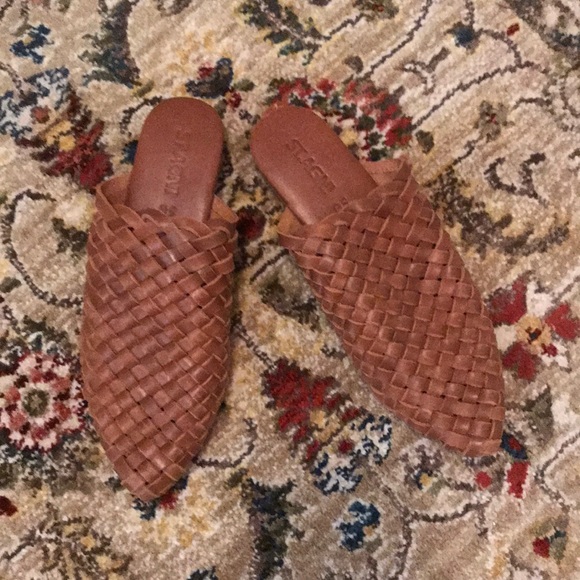 st agni paris woven mule